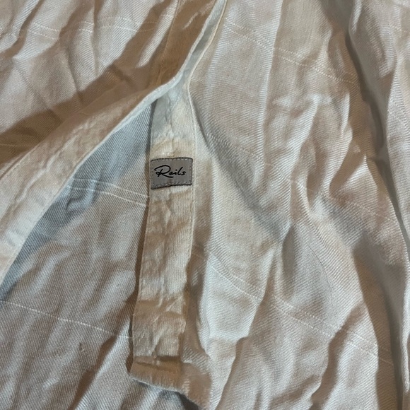 Rails "Hunter" shirt 
size small 
White - Picture 3 of 10
